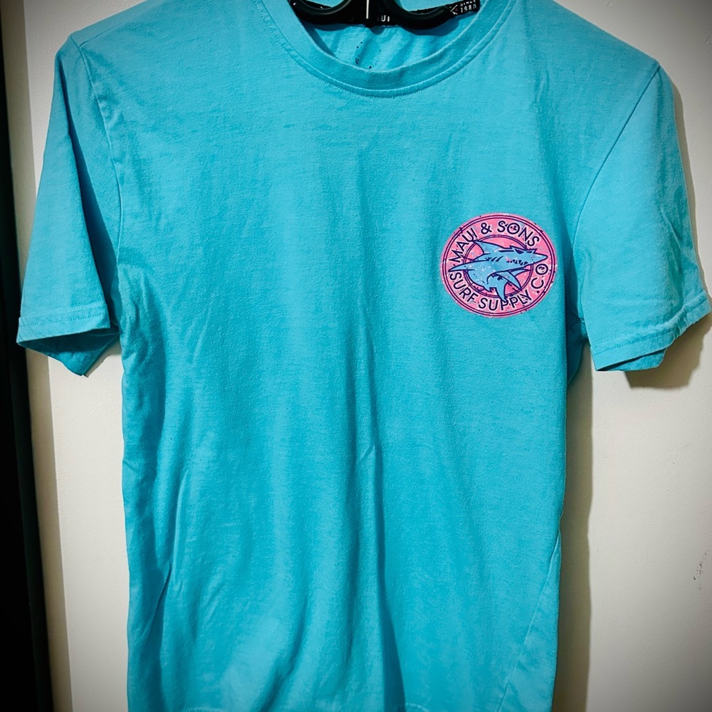 Maui & Sons Turquoise Short Sleeve Tee with Pink Surf Logo